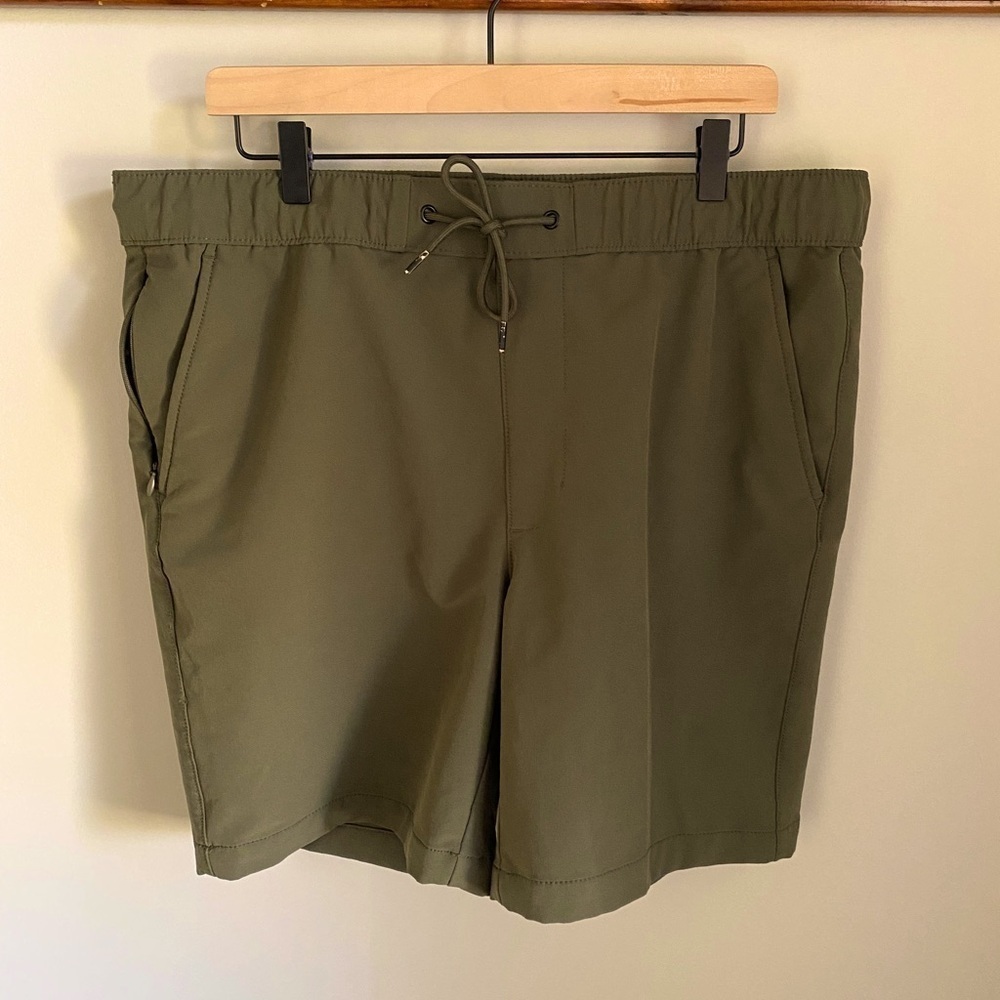 Goodfellow & CO Shorts Mens Size Large Drawstring SUPER COMFORTABLE! Army Green